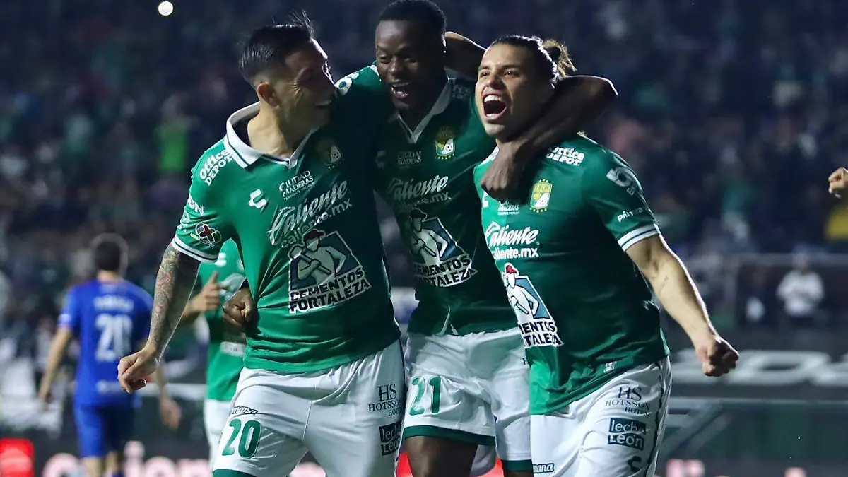 Club León venció 2-1 a Cruz Azul y arrancó con el pie derecho el Clausura 2026 / Francisco Meza
